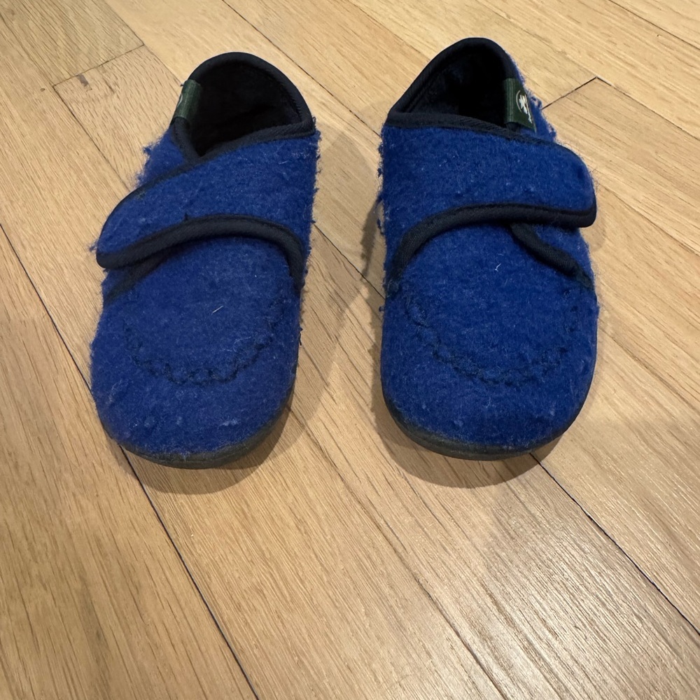 Kamik Blue Toddler Slippers/booties